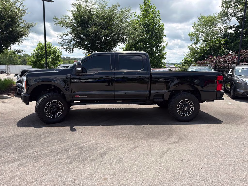 2023 Black Metallic Ford Super Duty F-250 SRW Lariat 4X4 Truck