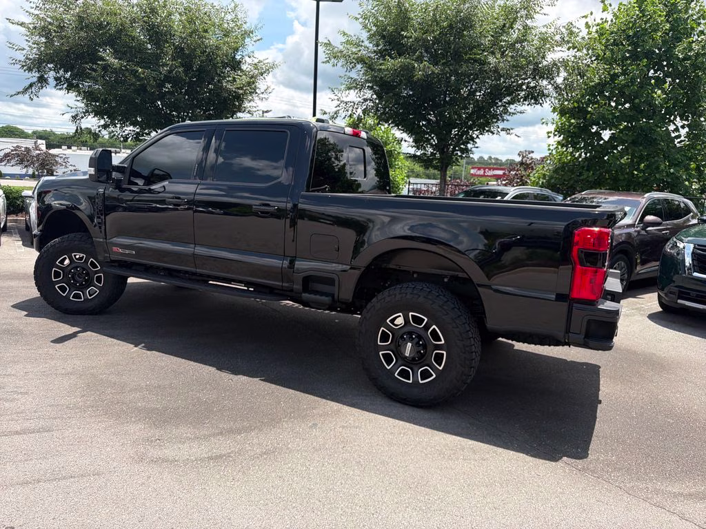 2023 Black Metallic Ford Super Duty F-250 SRW Lariat 4X4 Truck