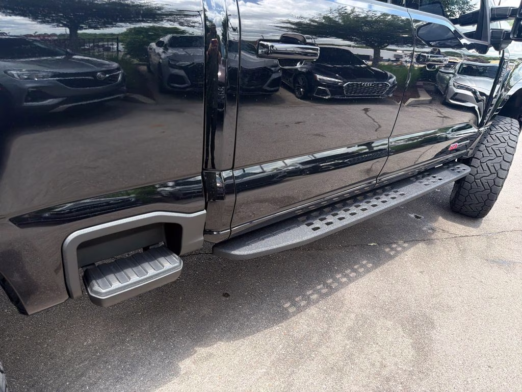 2023 Black Metallic Ford Super Duty F-250 SRW Lariat 4X4 Truck