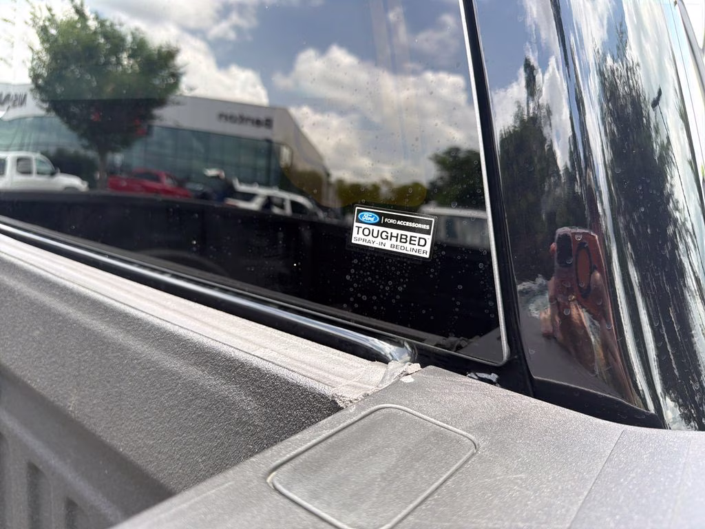2023 Black Metallic Ford Super Duty F-250 SRW Lariat 4X4 Truck