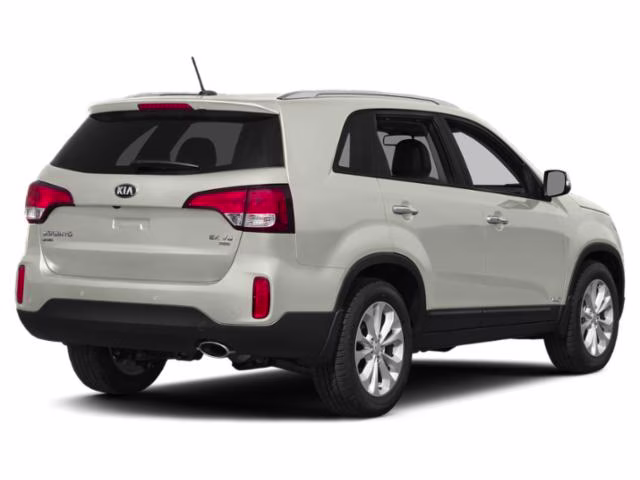 2015 Snow White Pearl Kia Sorento LX FWD SUV