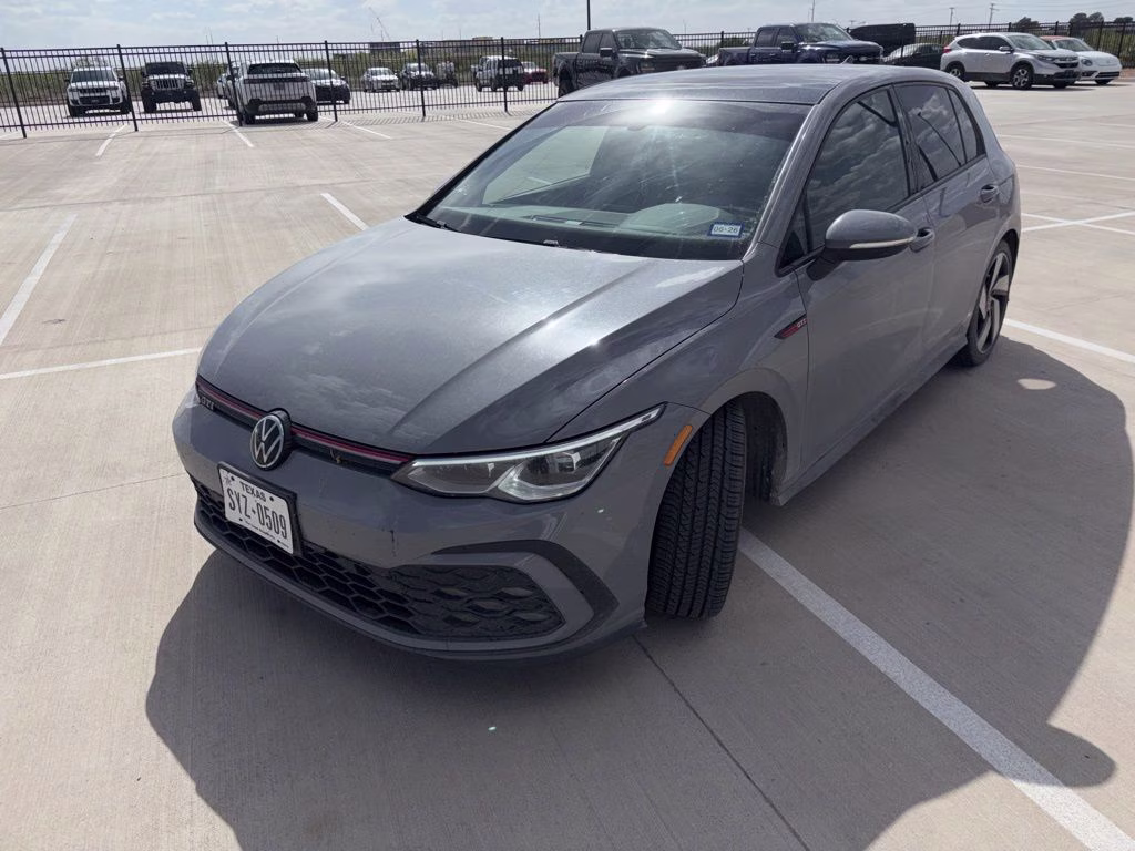 2023 Volkswagen Golf GTI 2.0T SE 4-door DSG's photo