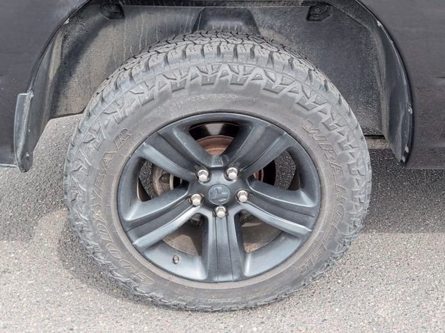 2017 Brilliant Black Crystal Pearlcoat Ram 1500 Sport 4X4 Truck