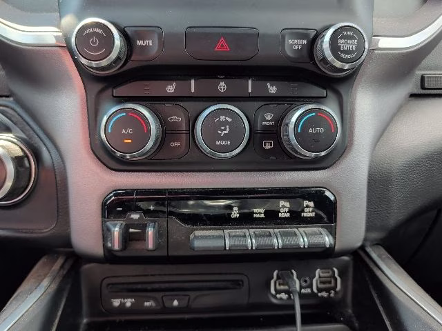 2019 Flame Red Clearcoat Ram 1500 Big Horn/Lone Star 4X4 Truck
