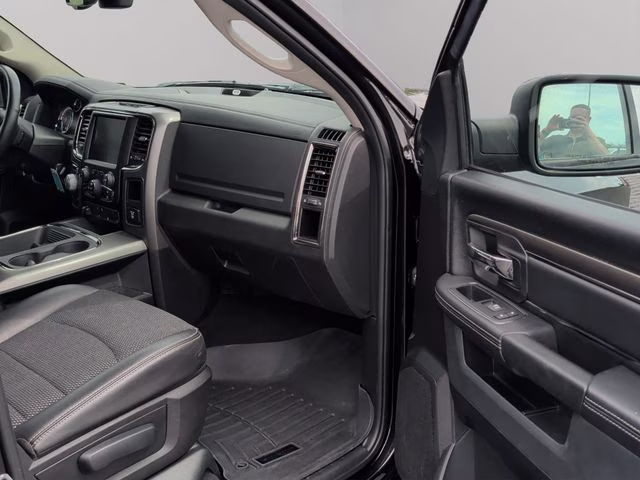 2017 Brilliant Black Crystal Pearlcoat Ram 1500 Sport 4X4 Truck