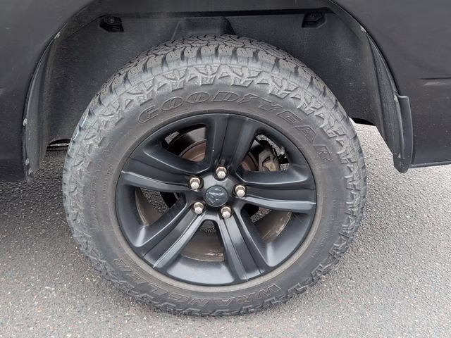 2017 Brilliant Black Crystal Pearlcoat Ram 1500 Sport 4X4 Truck