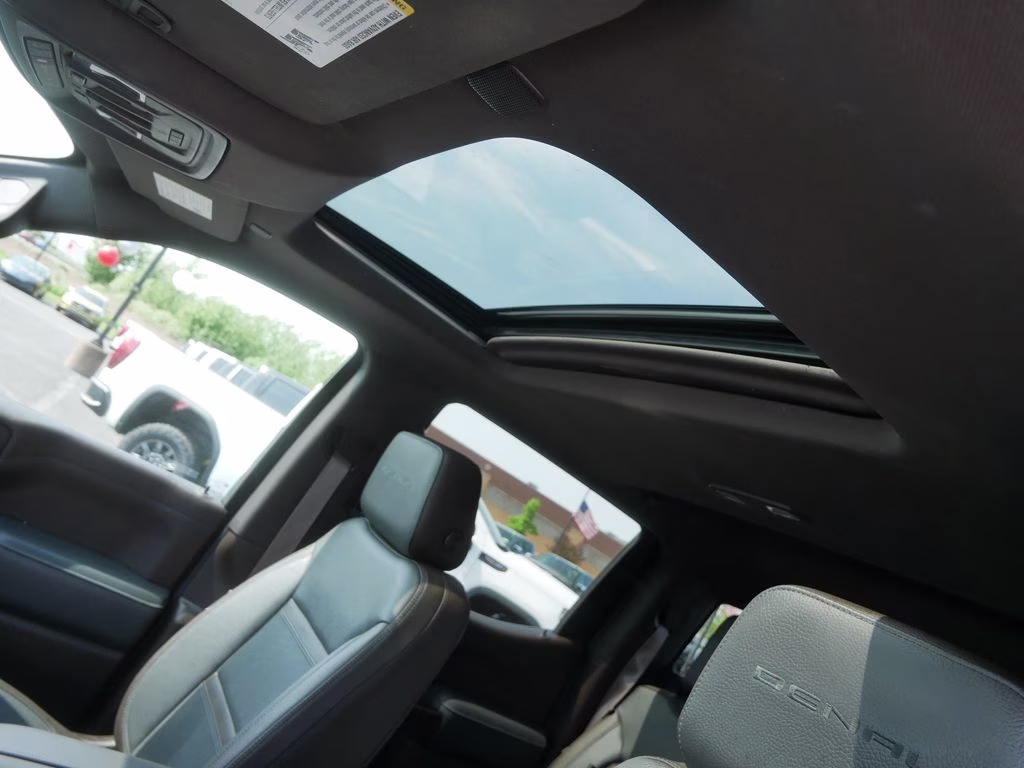 2019 White Frost Tricoat GMC Sierra 1500 Denali 4X4 Truck