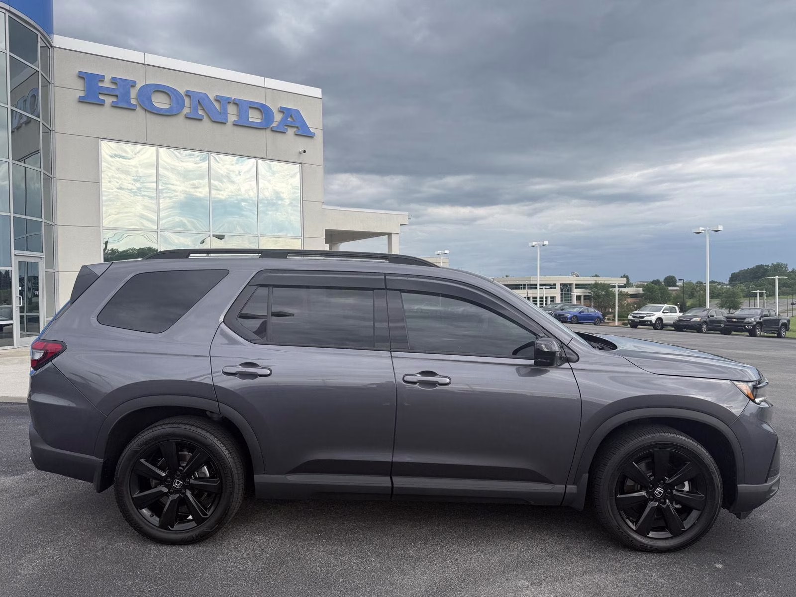 2025 Modern Steel Metallic Honda Pilot Black Edition AWD SUV
