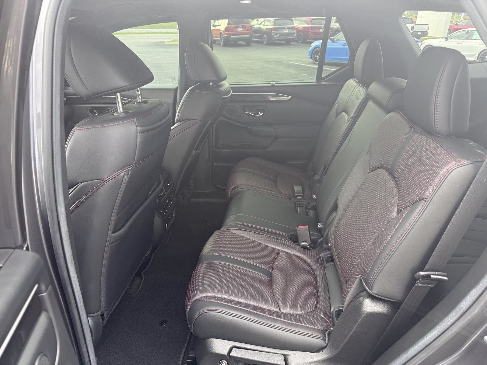 2025 Modern Steel Metallic Honda Pilot Black Edition AWD SUV