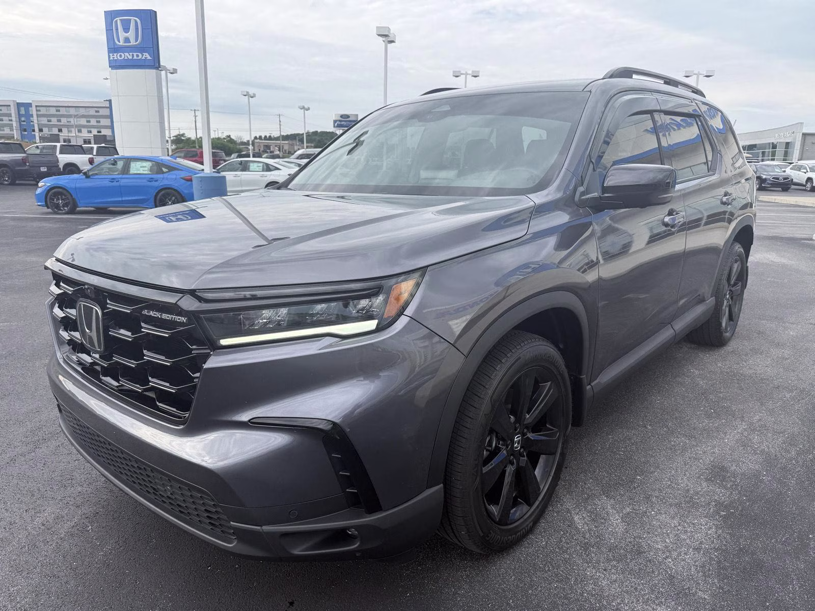 2025 Modern Steel Metallic Honda Pilot Black Edition AWD SUV