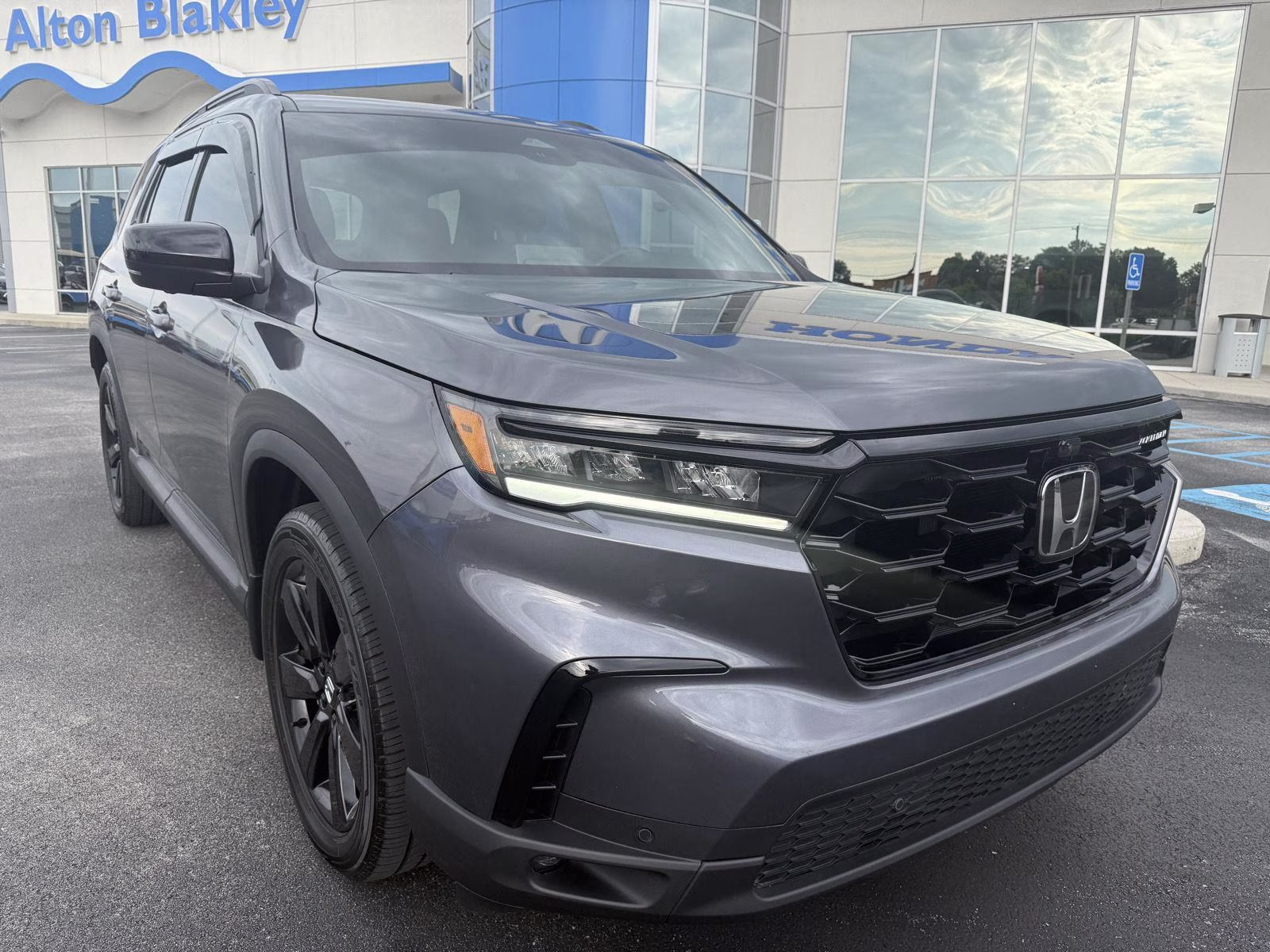 2025 Modern Steel Metallic Honda Pilot Black Edition AWD SUV