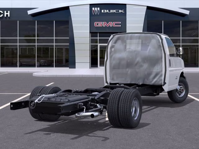 2026 Summit White GMC Savana Cutaway 3500 1WT RWD Long Wheelbase