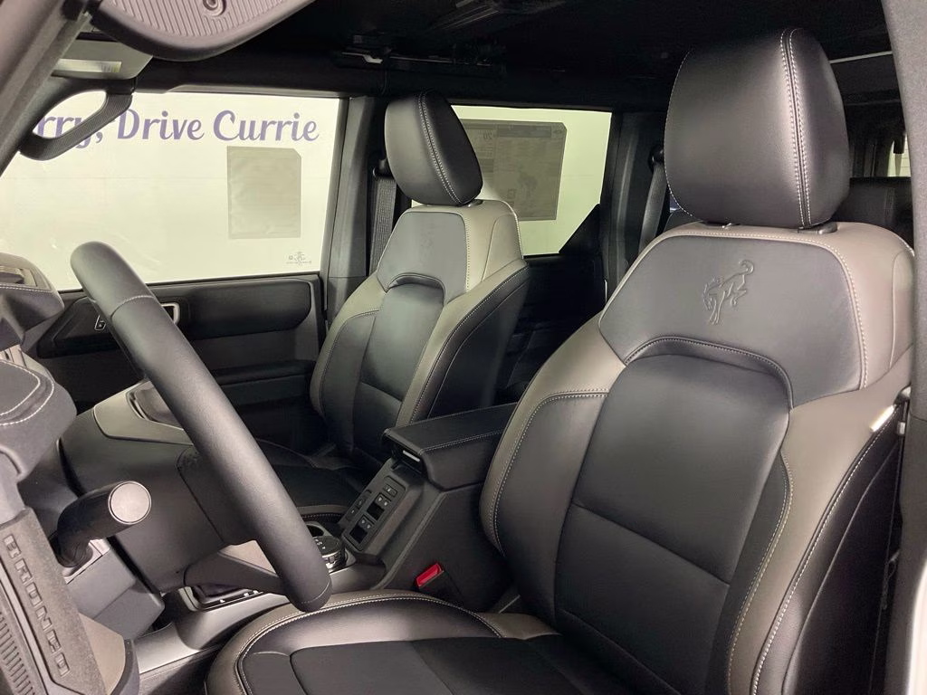 2026 Oxford White Ford Bronco Outer Banks 4X4 SUV