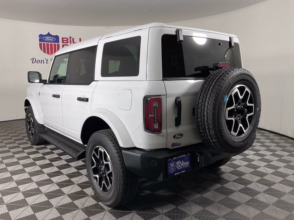 2026 Oxford White Ford Bronco Outer Banks 4X4 SUV