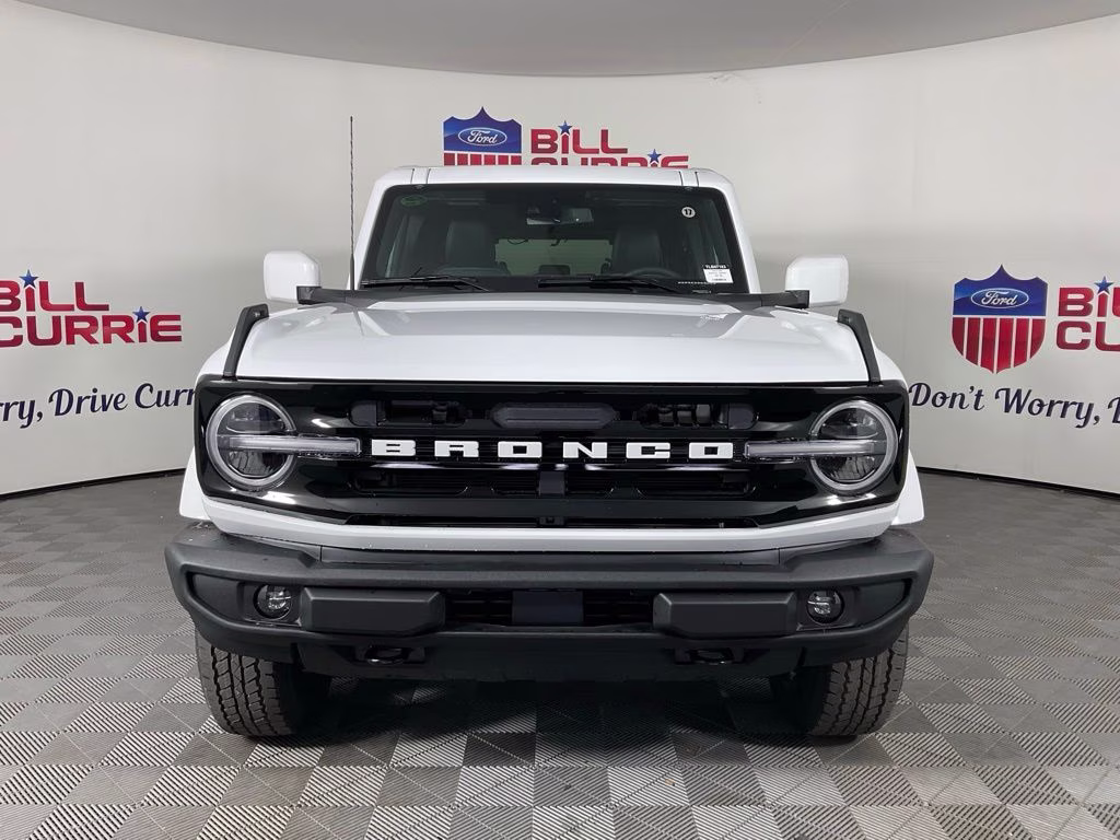 2026 Oxford White Ford Bronco Outer Banks 4X4 SUV