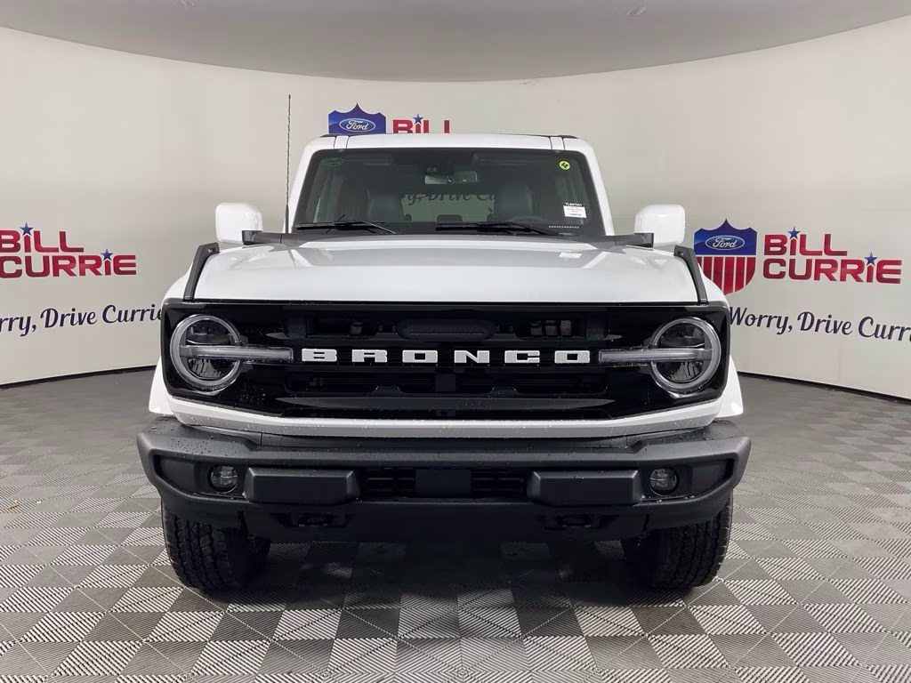2026 Oxford White Ford Bronco Outer Banks 4X4 SUV