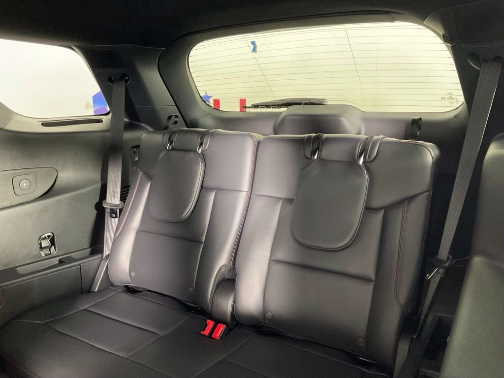 2026 White Ford Explorer ST-Line RWD SUV