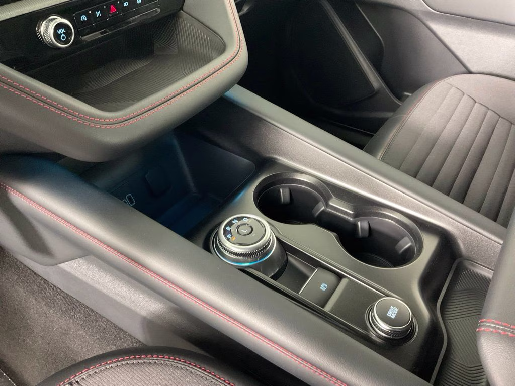 2026 White Ford Explorer ST-Line RWD SUV