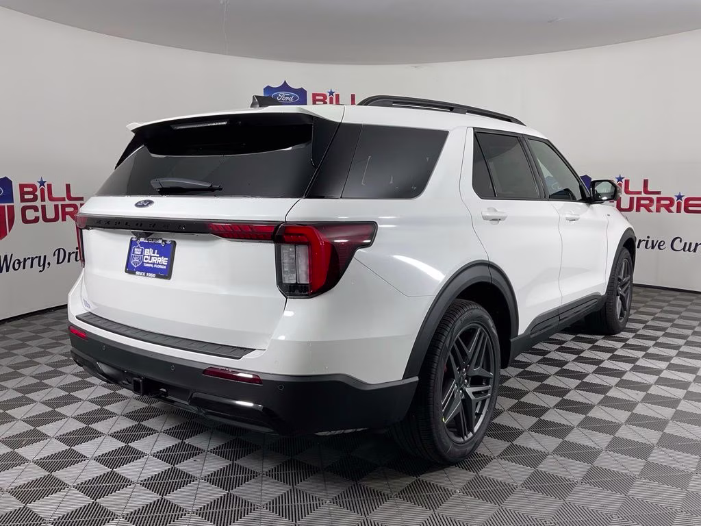 2026 White Ford Explorer ST-Line RWD SUV