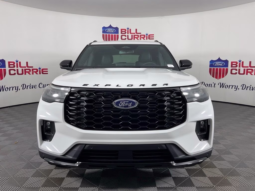 2026 White Ford Explorer ST-Line RWD SUV