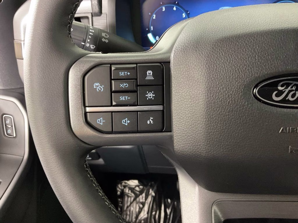 2026 Avalanche Ford F-150 XLT RWD Truck