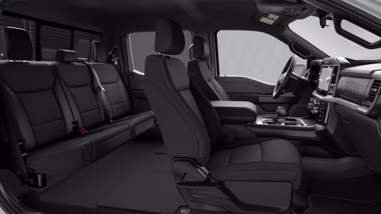 2026 Avalanche Ford F-150 XLT RWD Truck