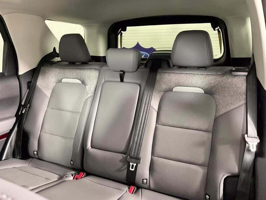 2026 Oxford White Ford Bronco Sport Badlands 4X4 SUV