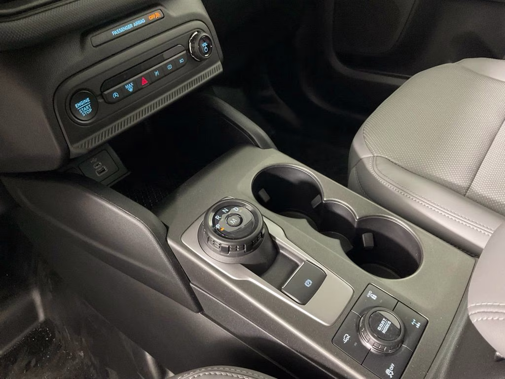 2026 Oxford White Ford Bronco Sport Badlands 4X4 SUV