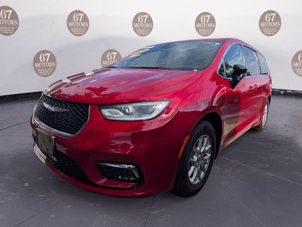 2025 Red Hot Pearlcoat Chrysler Pacifica Select FWD Van