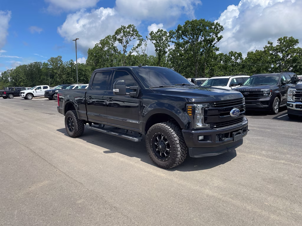 2019 Agate Black Metallic Ford Super Duty F-250 SRW LARIAT 4X4 Truck