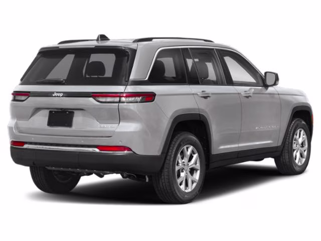 2024 Silver Jeep Grand Cherokee Laredo RWD Crossover