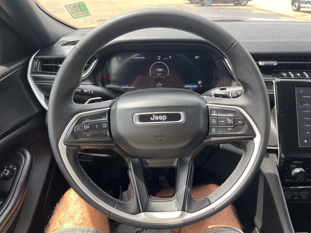 2024 Silver Zynith Jeep Grand Cherokee Laredo X RWD SUV