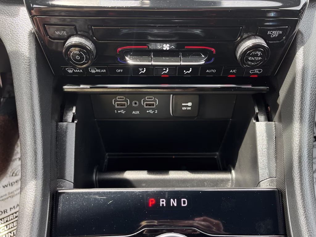 2024 Silver Zynith Jeep Grand Cherokee Laredo X RWD SUV