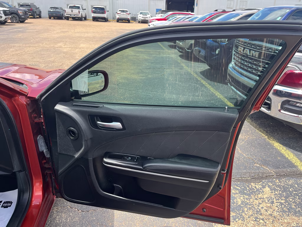 2021 Sinamon Stick Dodge Charger SXT RWD Sedan