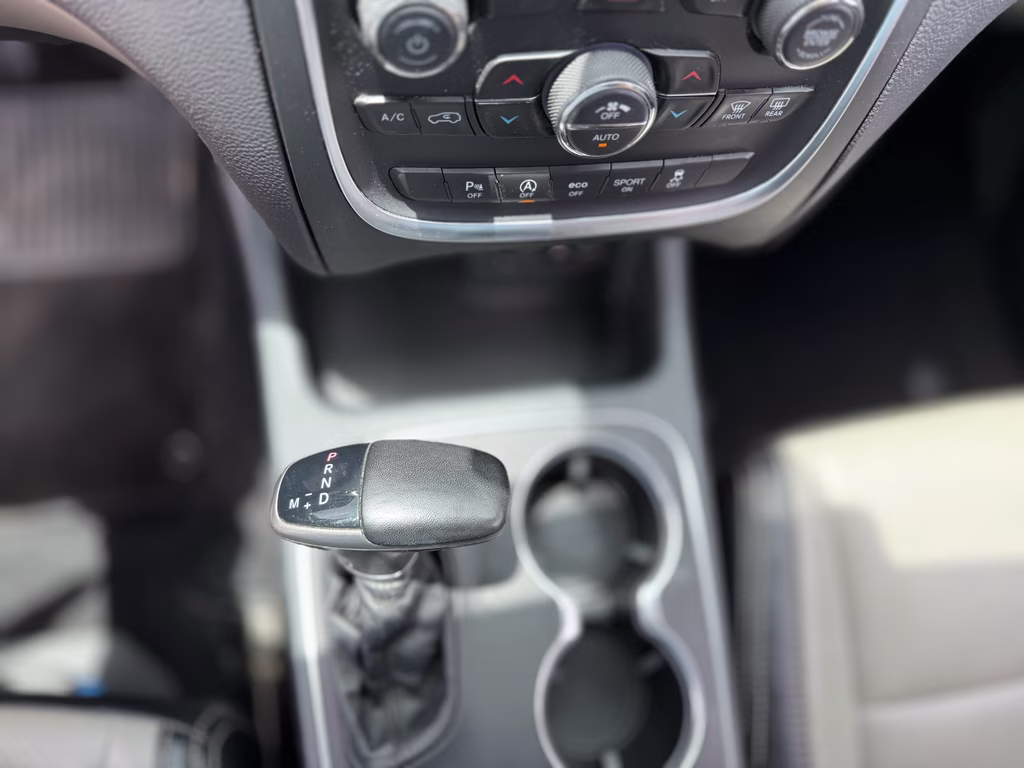 2020 White Knuckle Clearcoat Dodge Durango SXT Plus AWD SUV