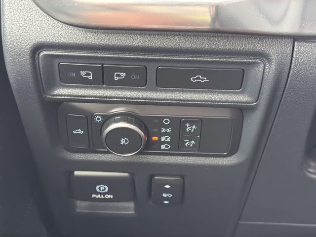 2022 Quartz Metallic Ford F-150 Lariat RWD Truck