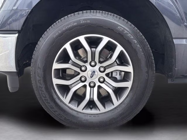 2022 Quartz Metallic Ford F-150 Lariat RWD Truck