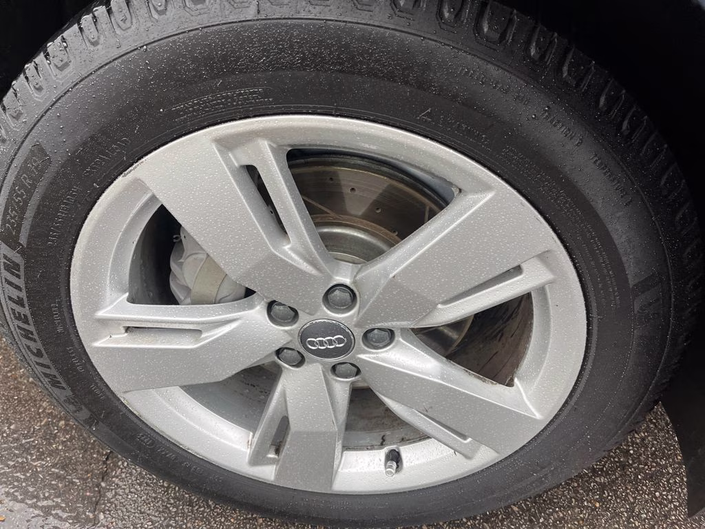 2018 Blue Metallic Audi Q5 2.0T Premium Plus AWD SUV
