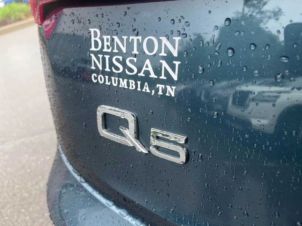 2018 Blue Metallic Audi Q5 2.0T Premium Plus AWD SUV