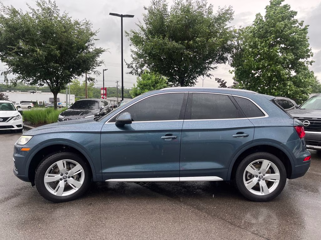 2018 Blue Metallic Audi Q5 2.0T Premium Plus AWD SUV