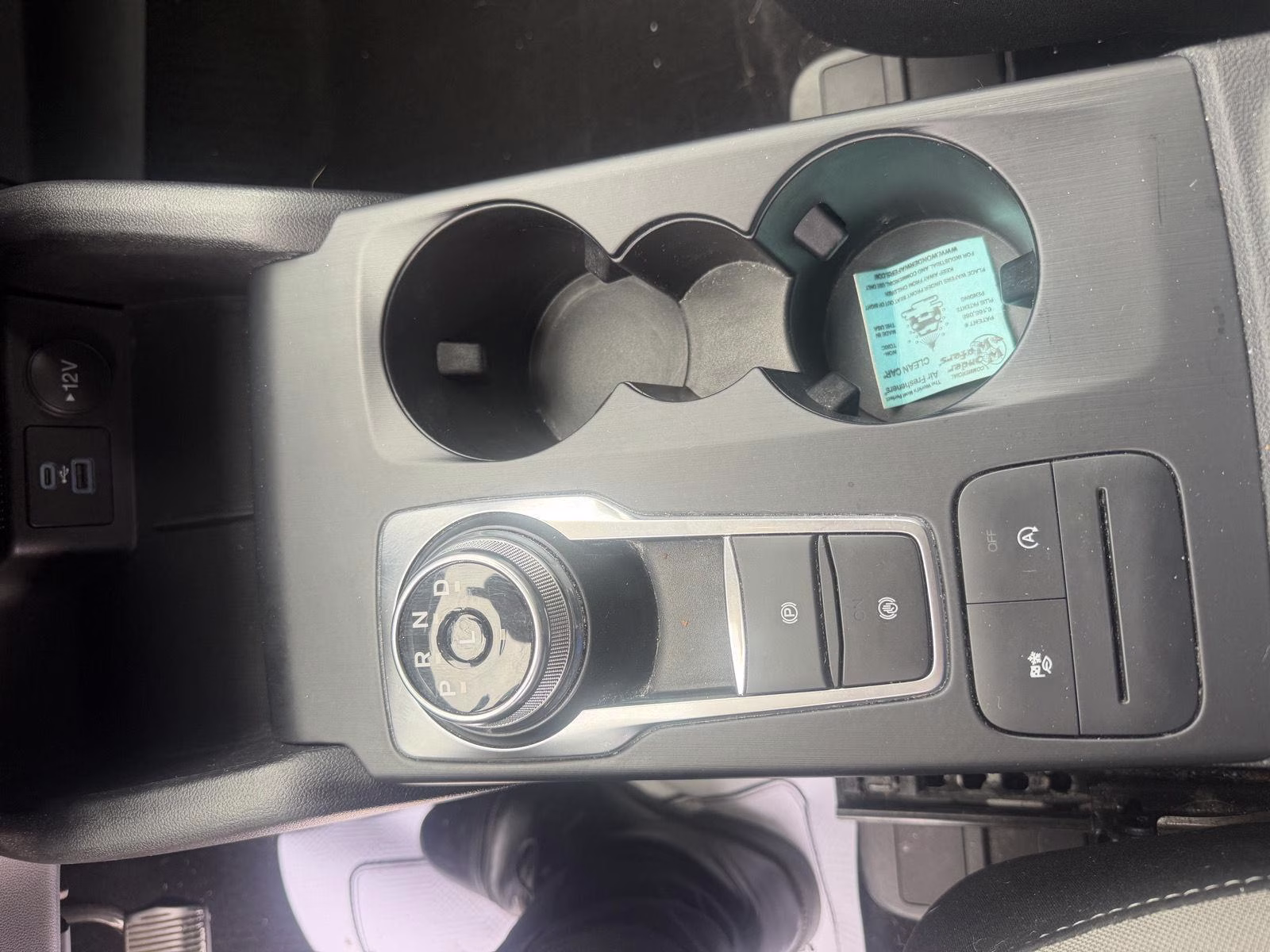 2022 Agate Black Ford Escape SE FWD SUV
