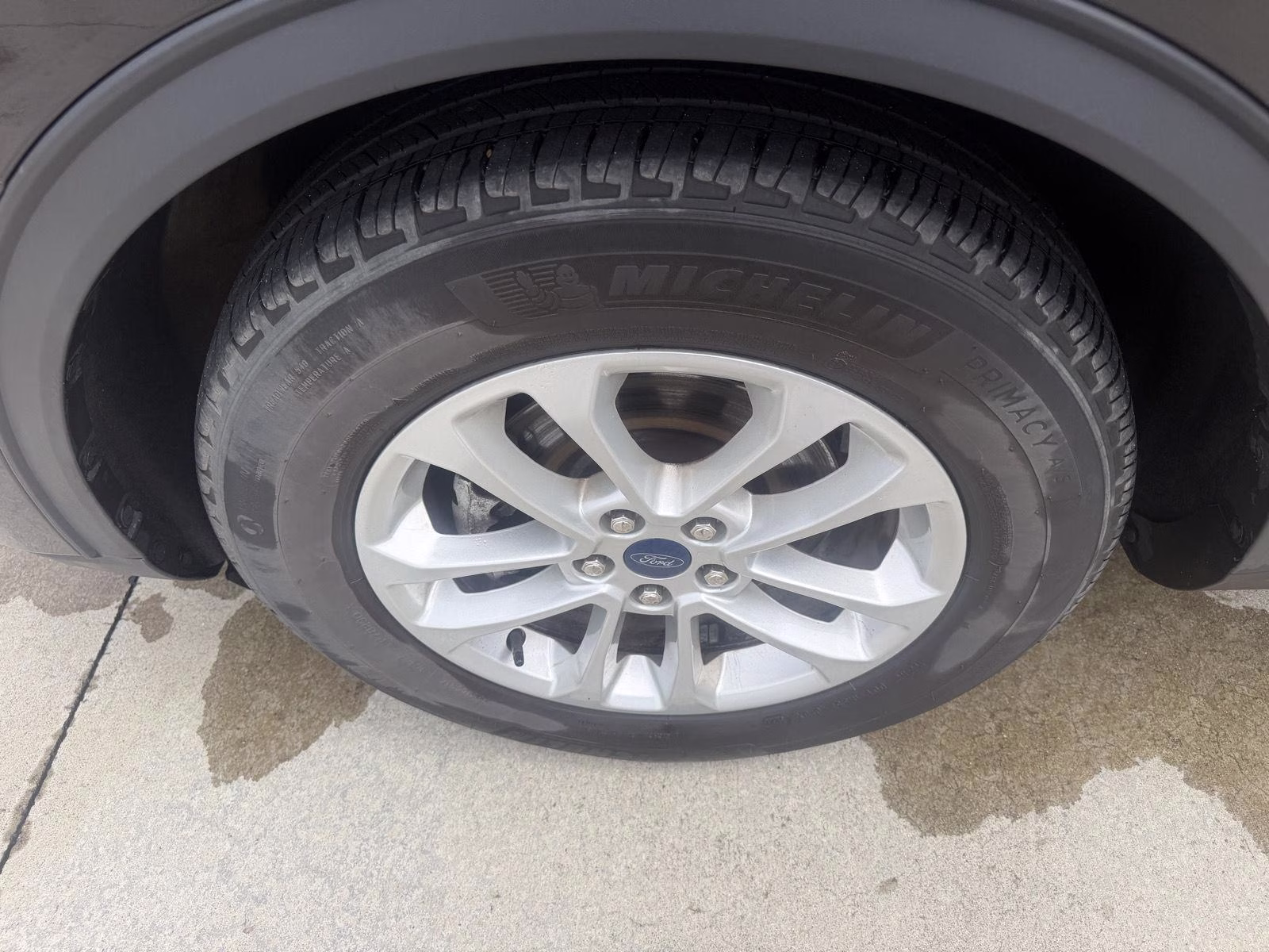 2022 Agate Black Ford Escape SE FWD SUV