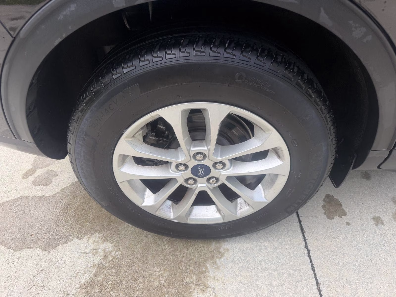 2022 Agate Black Ford Escape SE FWD SUV