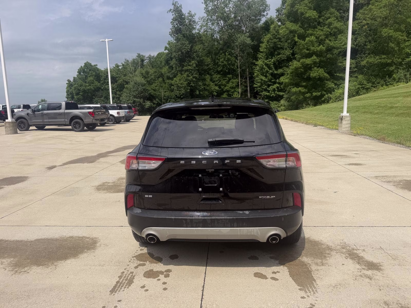 2022 Agate Black Ford Escape SE FWD SUV