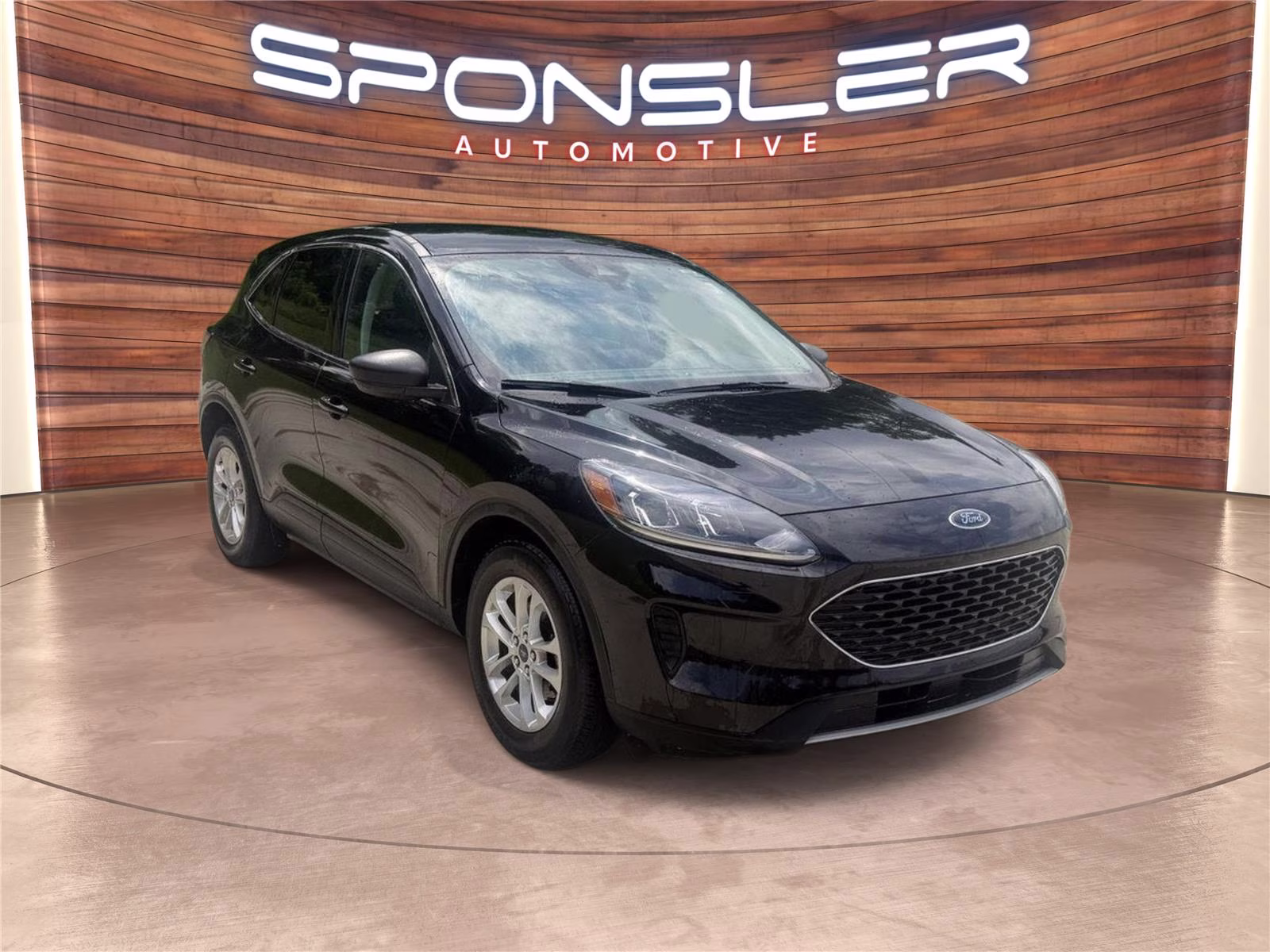 2022 Agate Black Ford Escape SE FWD SUV
