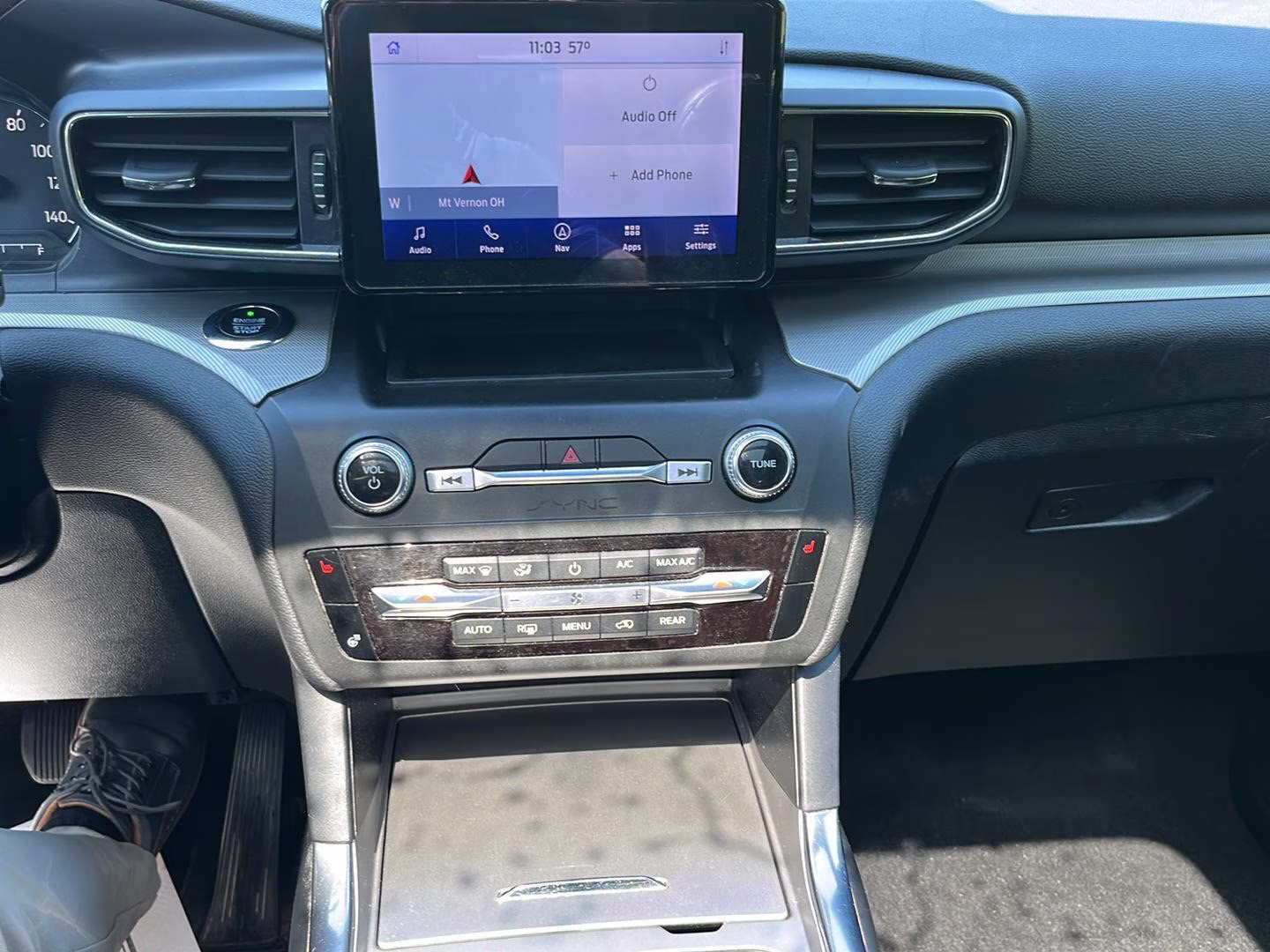 2020 Magnetic Ford Explorer XLT 4X4 SUV
