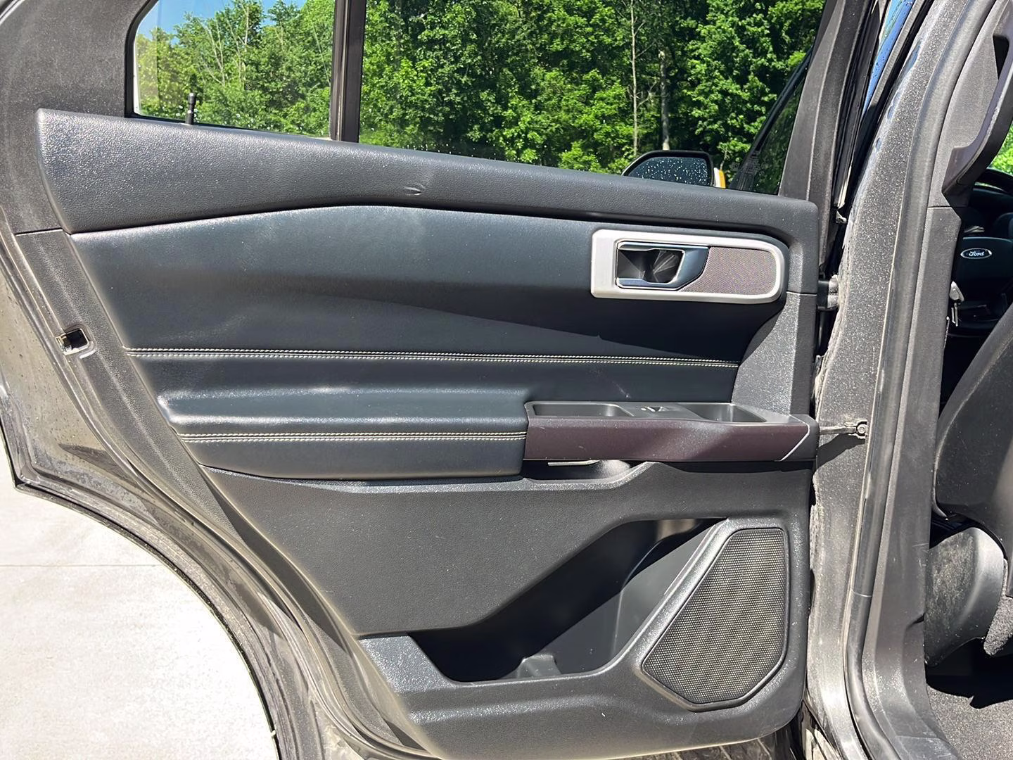 2020 Magnetic Ford Explorer XLT 4X4 SUV