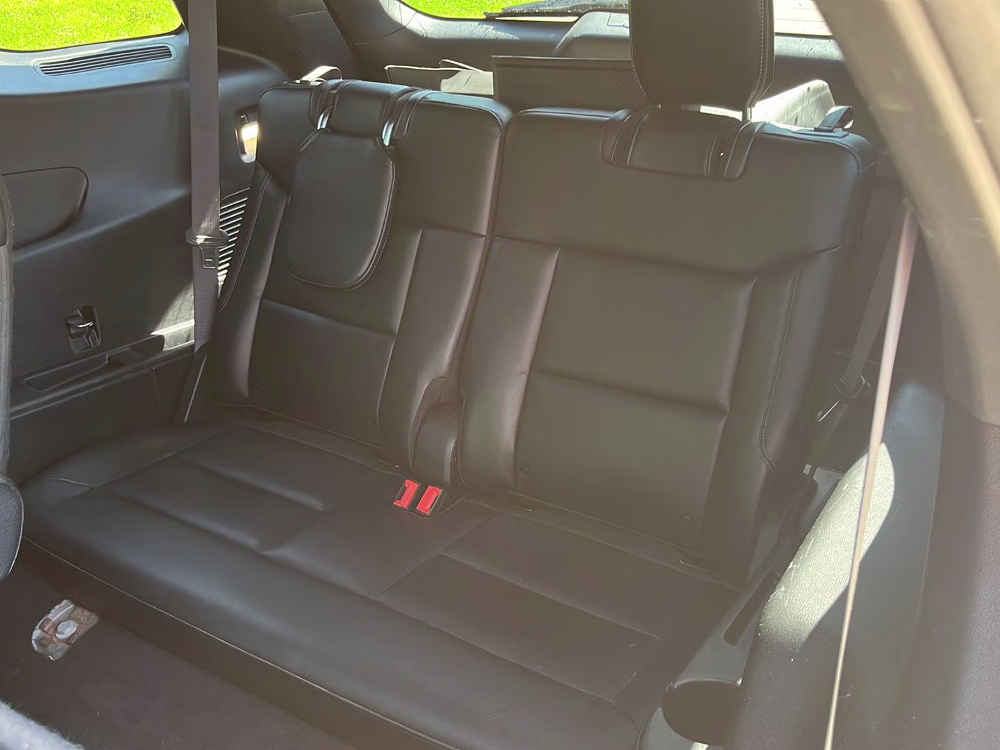 2020 Magnetic Ford Explorer XLT 4X4 SUV