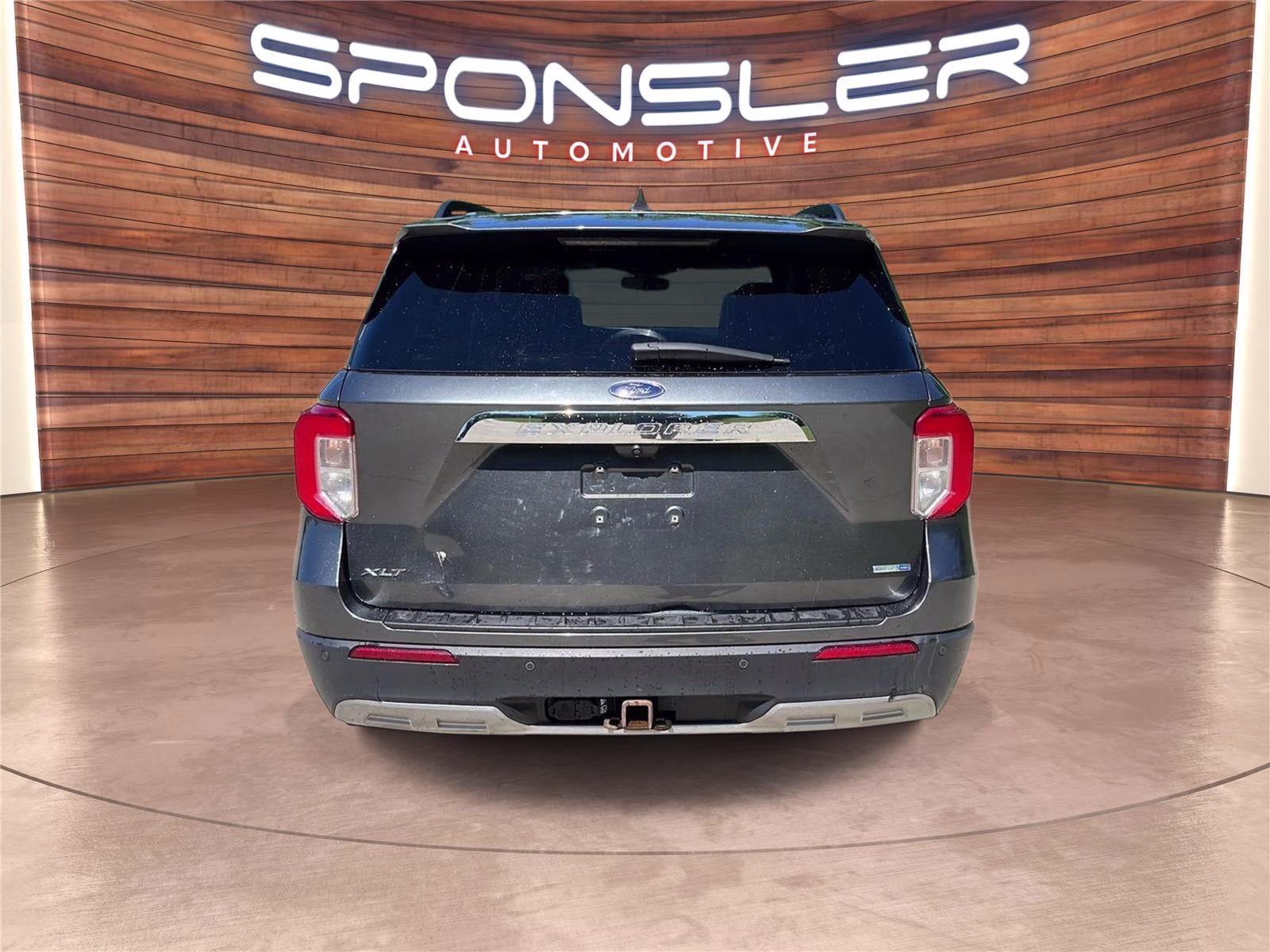 2020 Magnetic Ford Explorer XLT 4X4 SUV