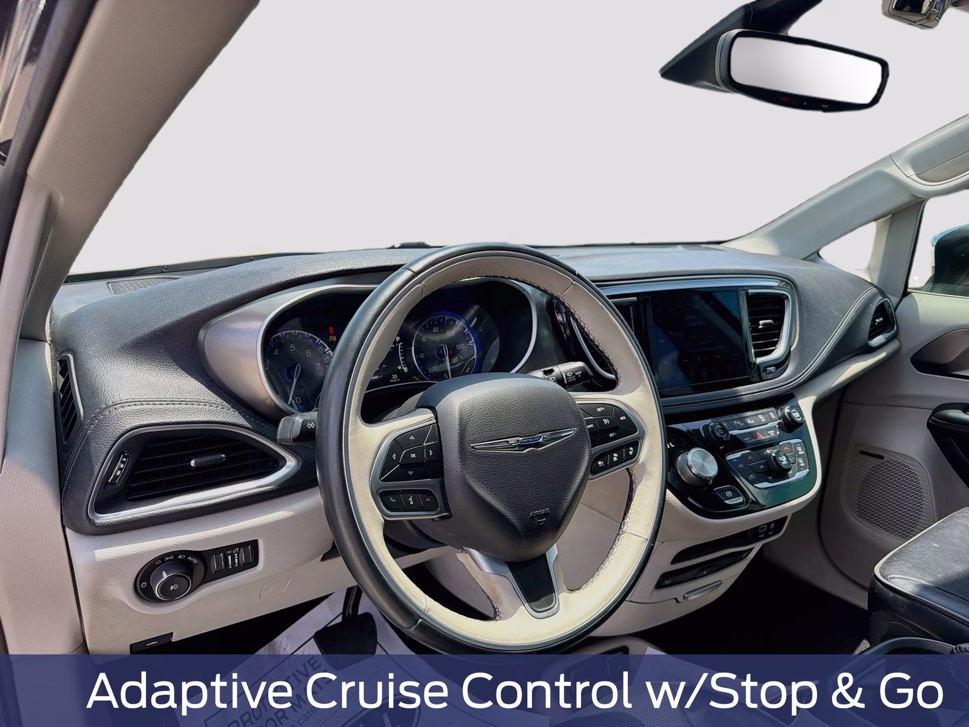 2018 Granite Crystal Metallic Clearcoat Chrysler Pacifica Limited FWD Van